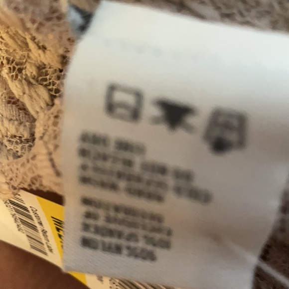 NWT American Rag Cie Blouse Top COLOR TAN SIZE MEDUIM - Picture 6 of 8